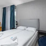 Sun Towers Lux By Renters Prestige *